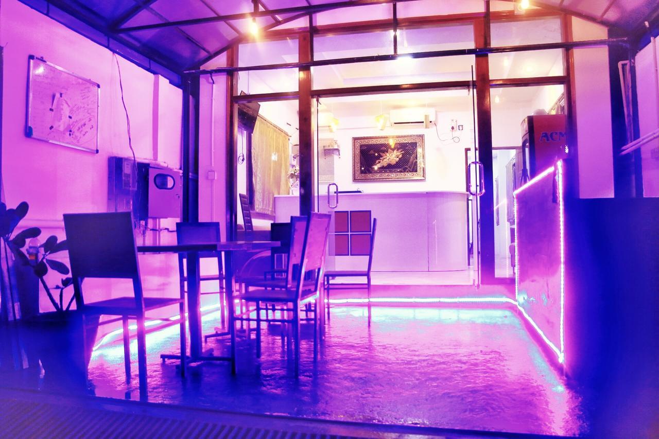 The Lodge Yangon Poshtel Eksteriør billede