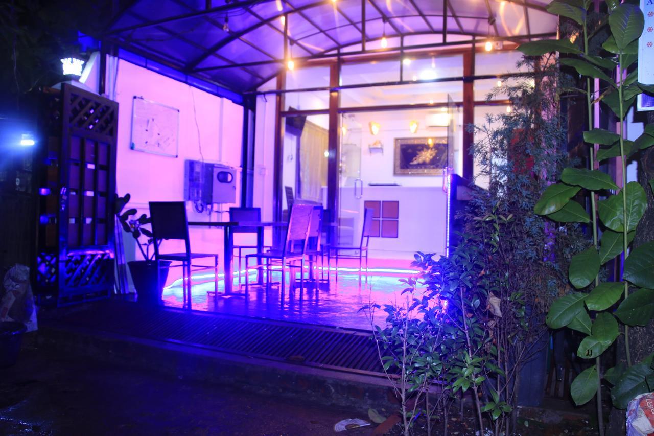 The Lodge Yangon Poshtel Eksteriør billede