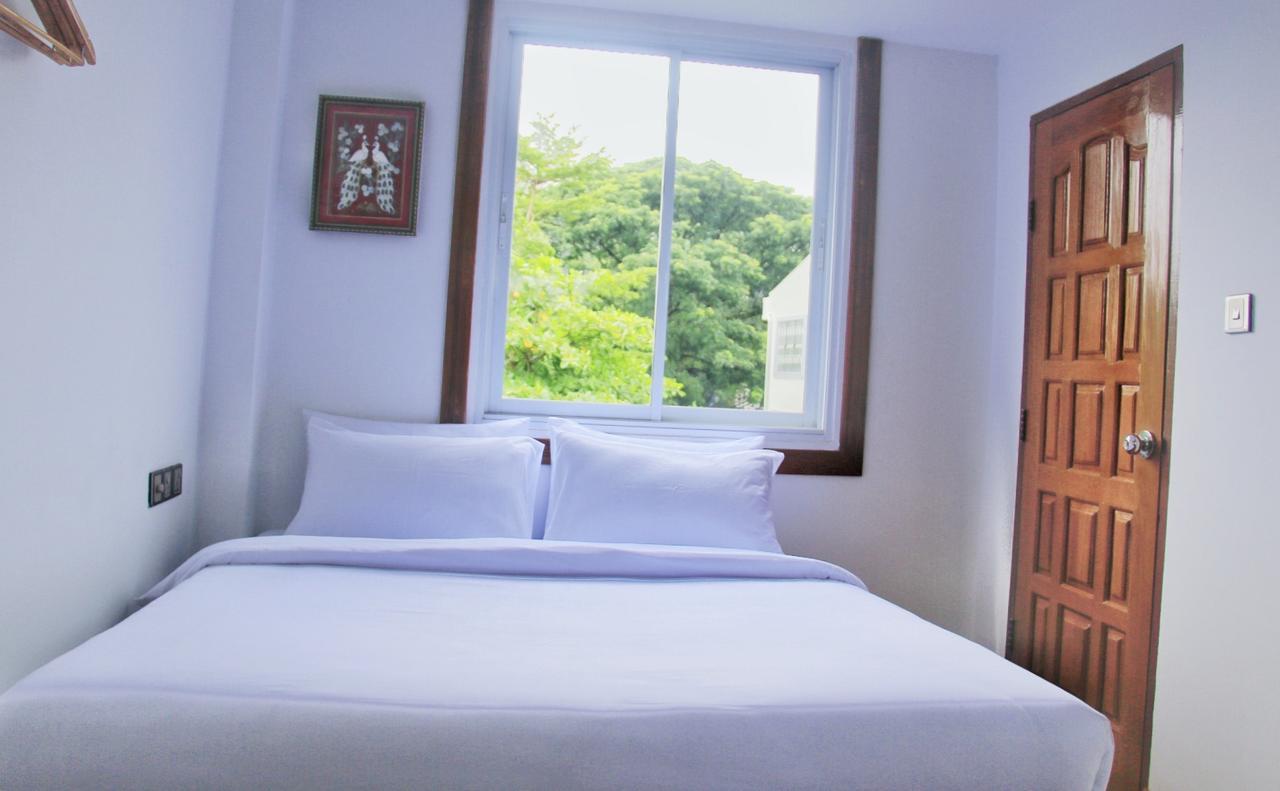 The Lodge Yangon Poshtel Eksteriør billede