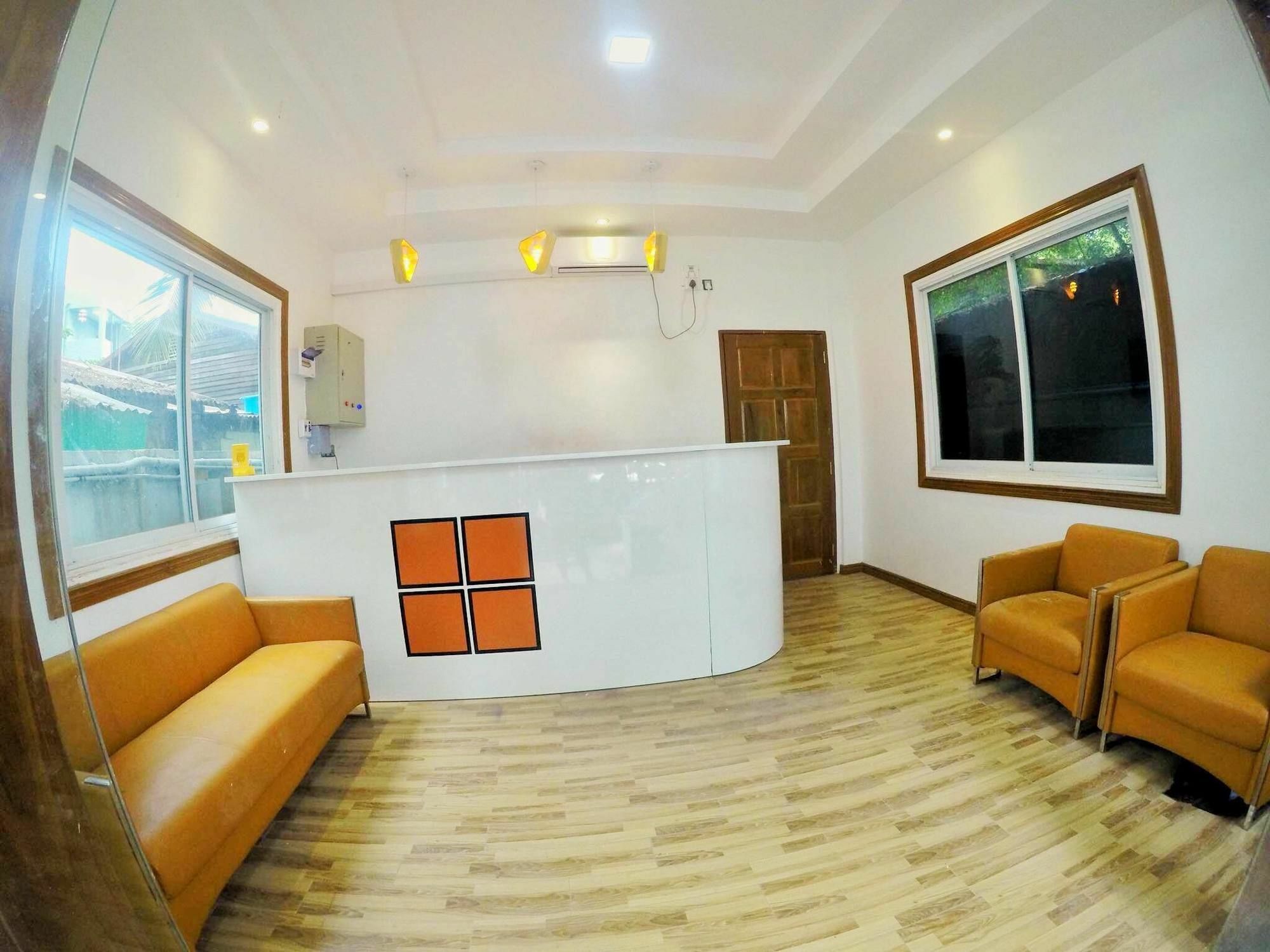 The Lodge Yangon Poshtel Eksteriør billede